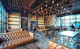 สลีป วิธ มี พัทยา